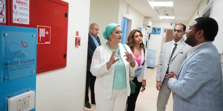 رئيسة المجلس القومي للطفولة والأمومة تدعم الأطفال بمؤسسة مجدى يعقوب لأمراض وأبحاث القلب بأسوان