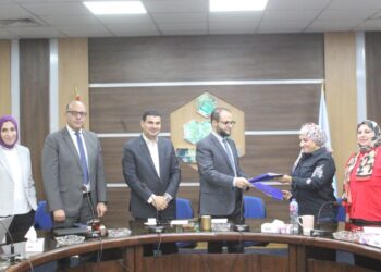 جمعية مستثمري العاشر من رمضان توقع بروتوكول تعاون مع المركز الإقليمي لخدمات نقل الدم لدعم عمال المصانع