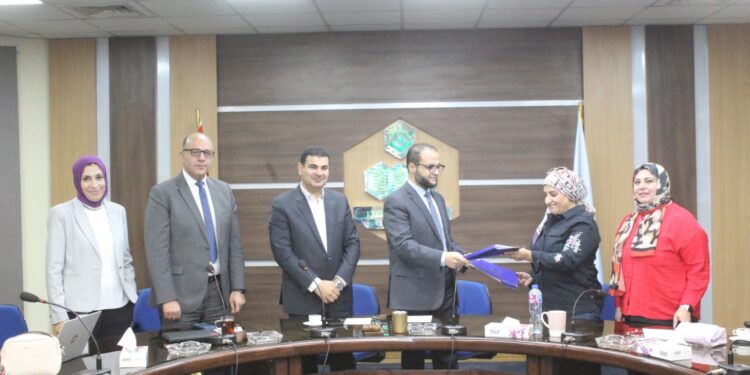 جمعية مستثمري العاشر من رمضان توقع بروتوكول تعاون مع المركز الإقليمي لخدمات نقل الدم لدعم عمال المصانع