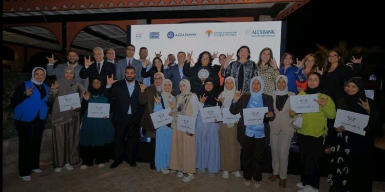 بالتعاون مع بنك الإسكندرية ساويرس تحتفل بنجاح مشروع "حلي أسوان" وتأثيره على الحرفيين الشباب 1 بالتعاون مع بنك الإسكندرية ساويرس تحتفل بنجاح مشروع “حلي أسوان” وتأثيره على الحرفيين الشباب