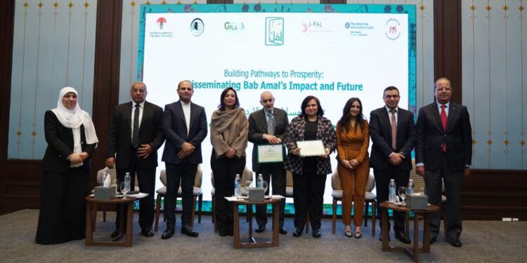 ساويرس للتنمية ومعمل عبد اللطيف جميل لمكافحة الفقر يعقدان فعالية لإعلان نتائج البرنامج التجريبي «باب أمل»