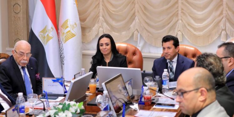 وزيرا الشباب والرياضة والتضامن يناقشان ترتيبات النسخة السادسة من احتفالية قادرون باختلاف 1 وزيرا الشباب والرياضة والتضامن يناقشان ترتيبات النسخة السادسة من احتفالية قادرون باختلاف