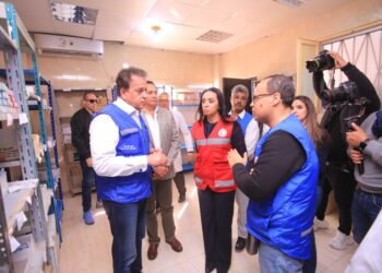 نائب رئيس مجلس الوزراء ووزيرة التضامن يتفقدان مستشفى الشيخ زويد المركزي بشمال سيناء