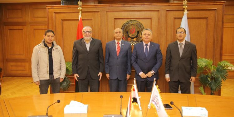 توقيع اتفاقية بين جامعة القاهرة التكنولوجية وجامعة السويس لتعزيز التعليم التكنولوجي والبحث العلمي 1 توقيع اتفاقية بين جامعة القاهرة التكنولوجية وجامعة السويس لتعزيز التعليم التكنولوجي والبحث العلمي