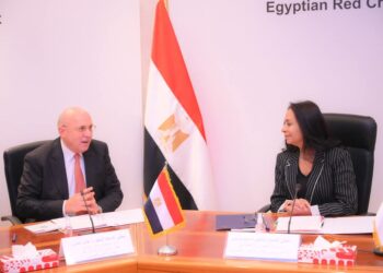 94 قافلة نفذها الهلال الأحمر المصري فى 22 محافظة مصرية خلال شهري يناير وفبراير