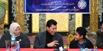 وزير الشباب يلتقي أعضاء برلمان شباب مصر لبحث قضاياهم واستراتيجيات التمكين