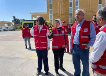 رئيسة الاتحاد الدولي لجمعيات الصليب الأحمر والهلال الأحمر تزور مدينة العريش ومعبر رفح