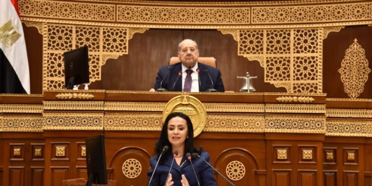 وزيرة التضامن تشارك في جلسة الشيوخ لمناقشة تقرير "مستقبل سياسات الحماية الإجتماعية من الإحتياج إلى التمكين" 1 وزيرة التضامن تشارك في جلسة الشيوخ لمناقشة تقرير “مستقبل سياسات الحماية الإجتماعية من الإحتياج إلى التمكين”