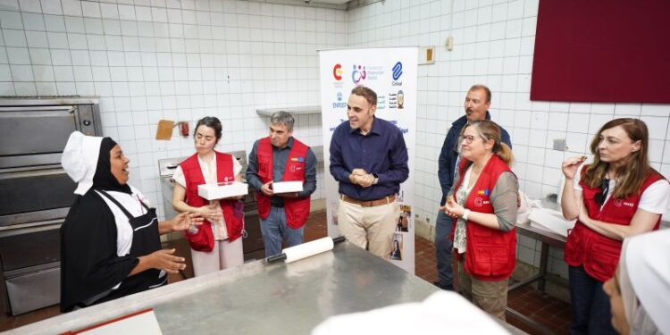 معهد إيجوث بالأقصر وجامعة AUEED يستضيفان وفد إسباني بمشروع "استشراف البدائل بقطاع السياحة بصعيد مصر" 1 معهد إيجوث بالأقصر وجامعة AUEED يستضيفان وفد إسباني بمشروع “استشراف البدائل بقطاع السياحة بصعيد مصر”