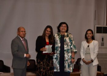 نجلاء نصير تؤكد أهمية دعم الخدمات الطبية في المحافظات النائية خاصة صحة المرأة والطفل وكبار السن