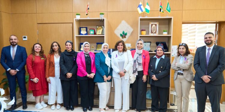 بنك قناة السويس يشارك في احتفالية اليوم العالمي للمرأة بجامعة الجلالة