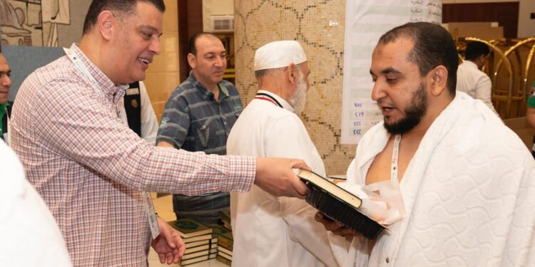 غرفة عمليات بعثة حج الجمعيات الأهلية بالأراضي المقدسة تُنهي استعداداتها وتراجع خطة التصعيد  إلى عرفات 1 غرفة عمليات بعثة حج الجمعيات الأهلية بالأراضي المقدسة تُنهي استعداداتها وتراجع خطة التصعيد  إلى عرفات