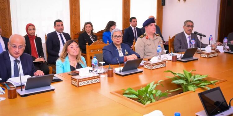 المشرف العام على "القومي للأشخاص ذوي الإعاقة" تُشارك في الاجتماع الوزاري الرابع للجنة العليا الدائمة لحقوق الإنسان 1 المشرف العام على “القومي للأشخاص ذوي الإعاقة” تُشارك في الاجتماع الوزاري الرابع للجنة العليا الدائمة لحقوق الإنسان