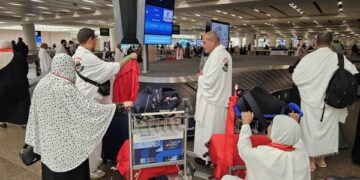 التضامن الاجتماعي تواصل تفويج حجاج الجمعيات الأهلية إلى الأراضي المقدسة