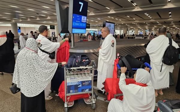 التضامن الاجتماعي تواصل تفويج حجاج الجمعيات الأهلية إلى الأراضي المقدسة 1 التضامن الاجتماعي تواصل تفويج حجاج الجمعيات الأهلية إلى الأراضي المقدسة