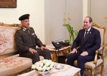 عاجل.. الرئيس السيسي يستقبل وزير الدفاع في القصر الرئاسي بمدينة العلمين