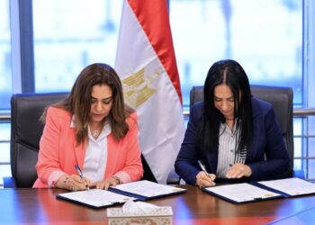 وزيرتا التضامن والتنمية توقعان بروتوكول تعاون بشأن مشروع “أيادي مصر”