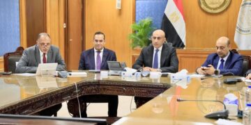 وزير التربية والتعليم يتابع امتحانات الثانوية العامة من خلال غرفة العمليات المركزية بالوزارة