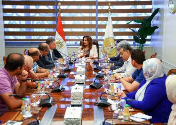 وزيرة التنمية تتابع سير العمل في منظومة المراكز التكنولوجية بالمحافظات