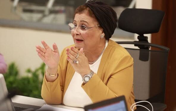 الصحة تعقد اجتماعًا لمناقشة تنفيذ الخطة العاجلة للسكان والتنمية