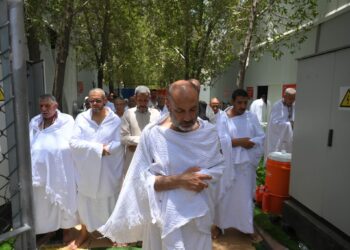 وزيرة التضامن تطمئن على الحجاج وتوجه بتوفير كامل الخدمات داخل المخيمات بمشعر عرفات 