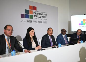 مدبولي: الحكومة تسعى للحفاظ على المسار التنازلي لنسبة الدين من الناتج المحلي الإجمالي