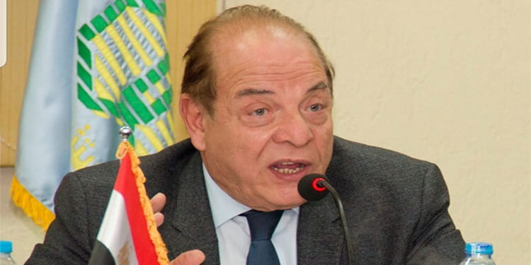 رئيس جمعية مستثمري العاشر من رمضان: منح دورات تدريبية للقضاء على ندرة العمالة الغير مدربة 1 رئيس جمعية مستثمري العاشر من رمضان: منح دورات تدريبية للقضاء على ندرة العمالة الغير مدربة