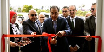 رئيس الوزراء يفتتح مجمع الشهر العقارى والتوثيق بمدينة العلمين الجديدة