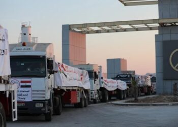 «زاد العزة .. من مصر لغزة » .. الهلال الأحمر المصري يستمر في الدفع بالمساعدات الإنسانية إلى غزة