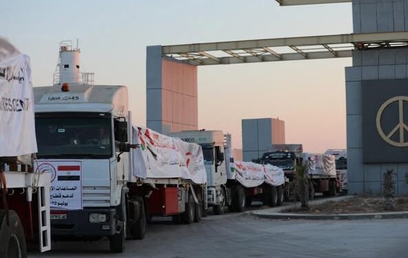 «زاد العزة .. من مصر لغزة » .. الهلال الأحمر المصري يستمر في الدفع بالمساعدات الإنسانية إلى غزة 1 «زاد العزة .. من مصر لغزة » .. الهلال الأحمر المصري يستمر في الدفع بالمساعدات الإنسانية إلى غزة