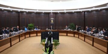 رئيس الوزراء يتابع عددا من الموضوعات وملفات عمل جهاز تنمية المشروعات المتوسطة والصغيرة