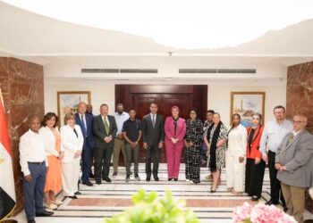 بنك قناة السويس يستقبل وفد اتحاد نقابات جنوب إفريقيا “ساسبو”