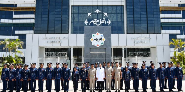 القوات المسلحة تنظم زيارات لعدد من طلبة الأكاديمية العسكرية والكليات العسكرية لمستشفى أهل مصر لعلاج الحروق