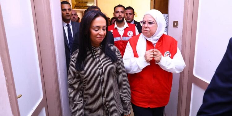 وزيرة التضامن تزور مجمع حياة بالجيزة وتتفقد الخدمات المقدمة للأبناء 1 وزيرة التضامن تزور مجمع حياة بالجيزة وتتفقد الخدمات المقدمة للأبناء