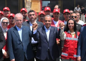 “زاد العزة”.. مصر ترسّخ دورها الإنساني في غزة بـ 17 ألف طن مساعدات واستقبال آلاف الجرحى