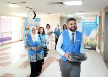 بنك قناة السويس يتبرع بأسرة طبية كهربائية لمستشفى “د/ عبلة الكحلاوي” لعلاج الزهايمر وكبار السن وينظم زيارة لدعم المرضى
