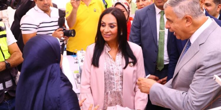 وزيرة التضامن ومحافظ الإسكندرية يفتتحان مركز التأهيل الشامل لذوي الإعاقة بـ"برج العرب" 1 وزيرة التضامن ومحافظ الإسكندرية يفتتحان مركز التأهيل الشامل لذوي الإعاقة بـ”برج العرب”