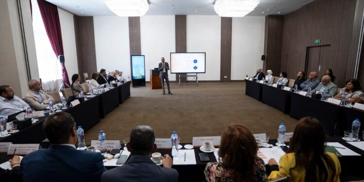 مائدة مستديرة حول مستقبل المجتمع المدني في مصر