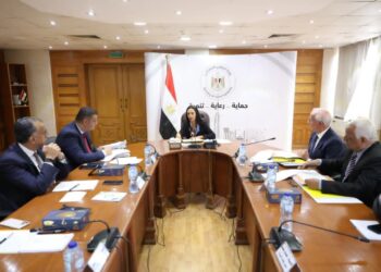 وزيرة التضامن تترأس اجتماع مجلس أمناء المؤسسة القومية لتنمية الأسرة والمجتمع