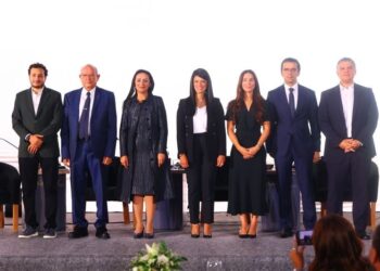 لدعم التنمية.. وزيرة التضامن تشهد توقيع عقد الشراكة الاستراتيجية بين مؤسستي ساويرس وعصام ومي علام للتنمية المستدامة