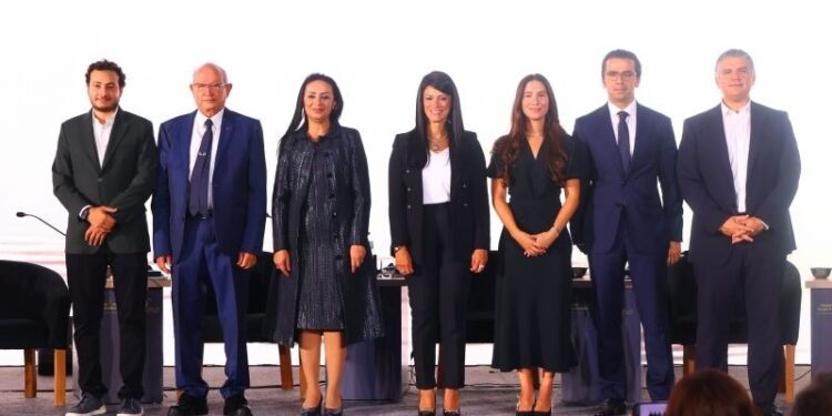 لدعم التنمية.. وزيرة التضامن تشهد توقيع عقد الشراكة الاستراتيجية بين مؤسستي ساويرس وعصام ومي علام للتنمية المستدامة