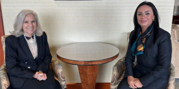 وزيرة التضامن الاجتماعي تلتقي السفيرة هيفاء أبو غزالة