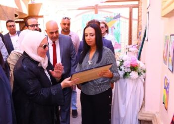 وزيرة التضامن تفتتح تطوير ورفع كفاءة دور “أبي” و”أمي” بالباقيات الصالحات لرعاية كبار السن ومرضى ألزهايمر