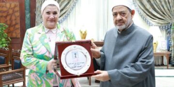شيخ الأزهر يستقبل رئيسة المجلس القومي للطفولة والأمومة لبحث سبل التعاون 