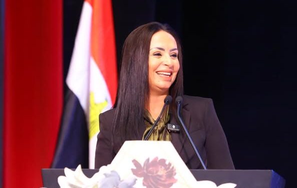 وزيرة التضامن الاجتماعي تشهد احتفالية تخرج طالبات كلية رمسيس للبنات