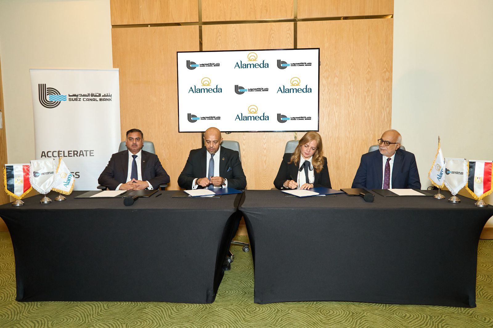 51f1bed2 d4a4 4702 bbc8 860f4df9a10e