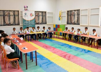 أسقفية الخدمات العامة تقدم وجبات غذائية لأطفال مركز تنمية الأسرة والطفل بحجازة بمحافظة قنا 2 أسقفية الخدمات العامة تقدم وجبات غذائية لأطفال مركز تنمية الأسرة والطفل بحجازة بمحافظة قنا