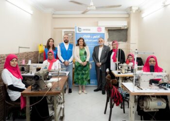 بنك قناة السويس يواصل دعمه المجتمعي.. ويتبرع بماكينة ليزر لمؤسسة أمنية مصر للتنمية  لدعم الصم وضعاف السمع