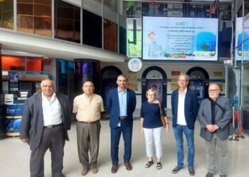 57357 يستقبل خبراء من بريطانيا وسويسرا لبحث التعاون الدولي