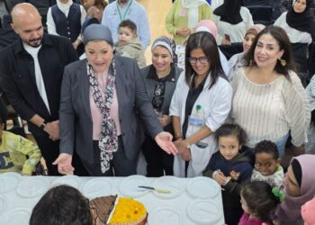 رئيسة القومي للطفولة والامومة تزور الأطفال بمستشفى أبو الريش الياباني